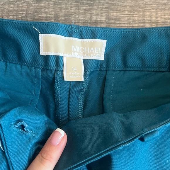 Michael Kors women’s shorts 🩳 - Teal size 14 NWT - Picture 2 of 4